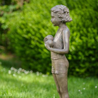The young petanque player